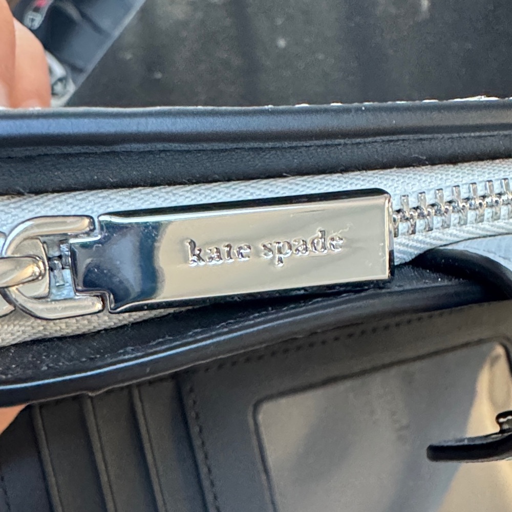Kate Spade Wallet - Picture 7 of 7
